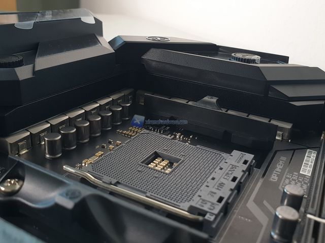 asus rog crosshairviiiformula 12
